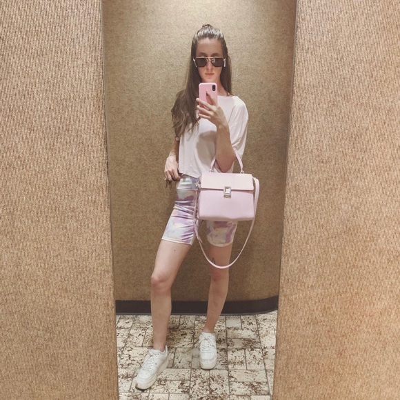 Meet your Posher, Claire - Picture 6 of 9